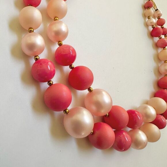 Pink beaded double strand vintage necklace - Picture 3 of 7